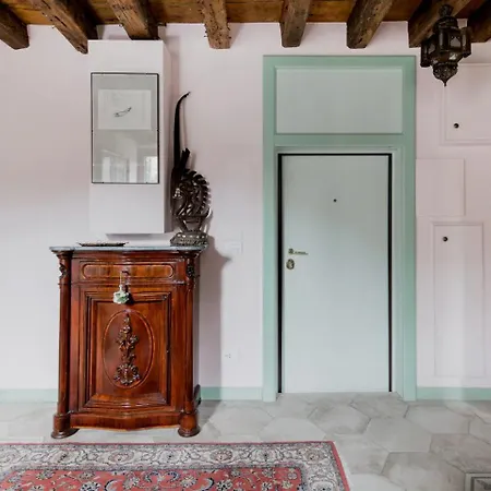 Corte Dell' Angelo, Casa Romantica Vicino La Biennale Apartment *